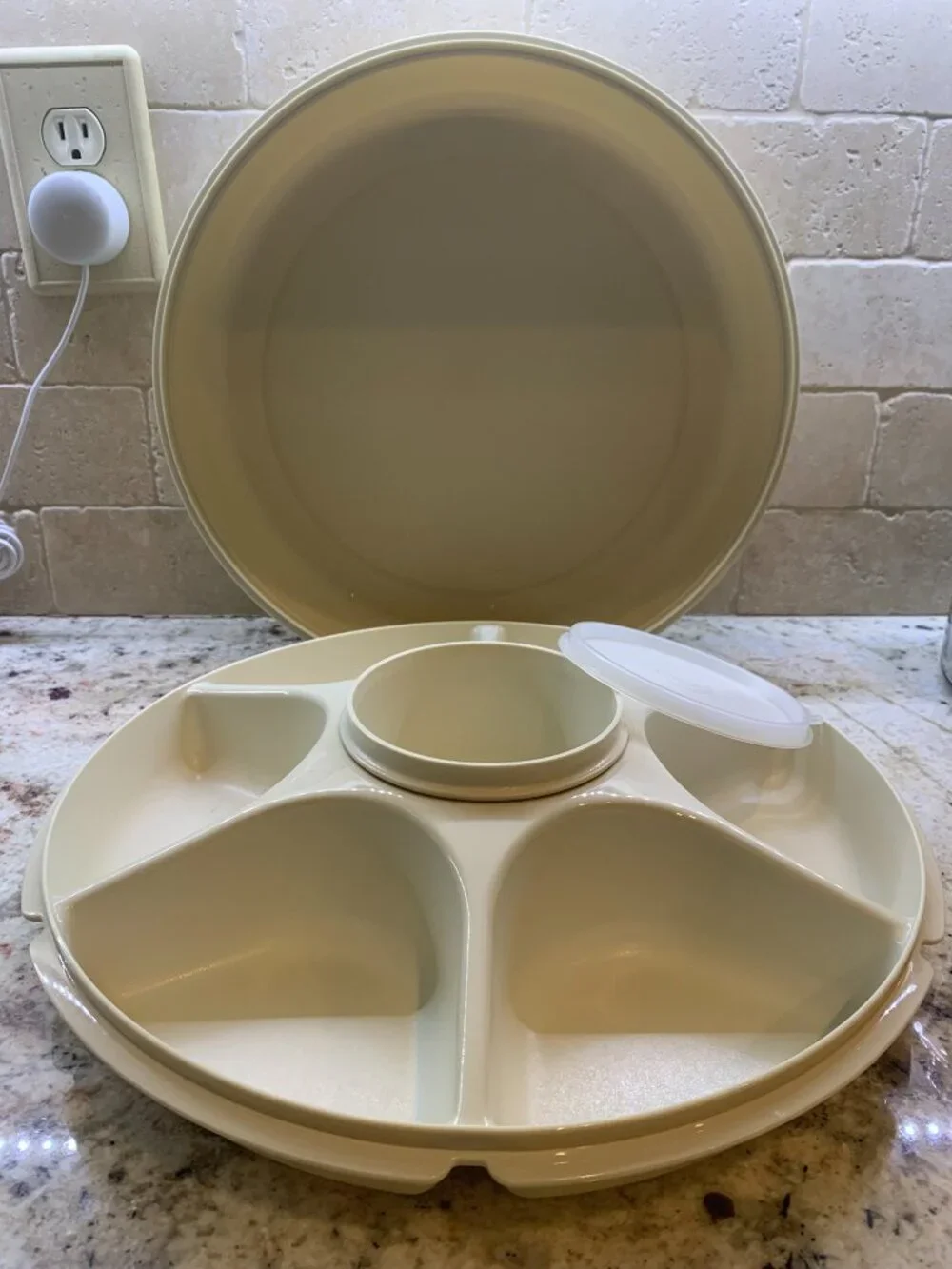 Tupperware vegetable and dip tray with lid and removable center bowl/lid